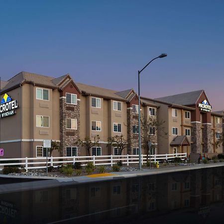 Microtel Inn & Suites By Wyndham Wheeler Ridge מראה חיצוני תמונה