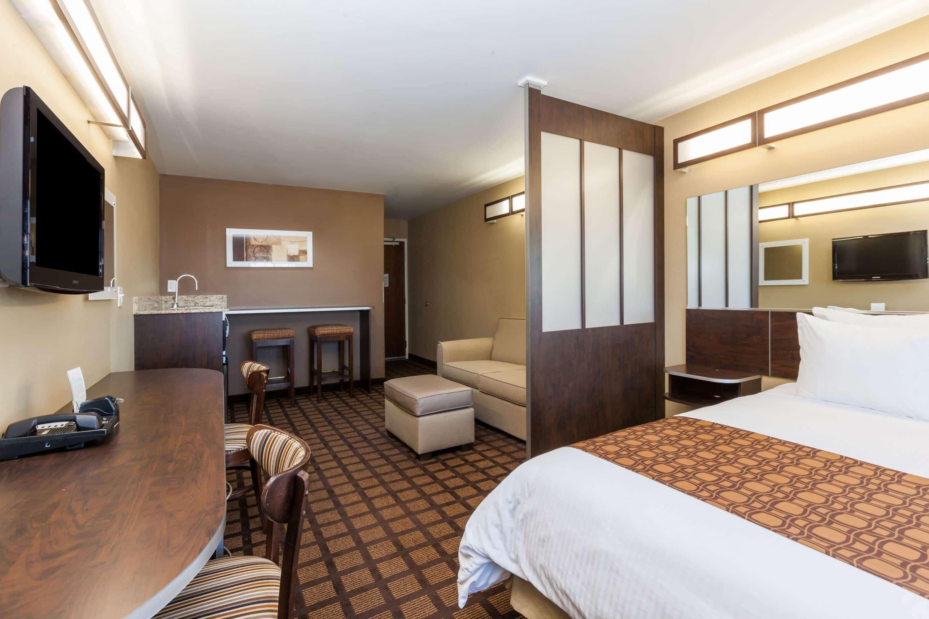 Microtel Inn & Suites By Wyndham Wheeler Ridge מראה חיצוני תמונה