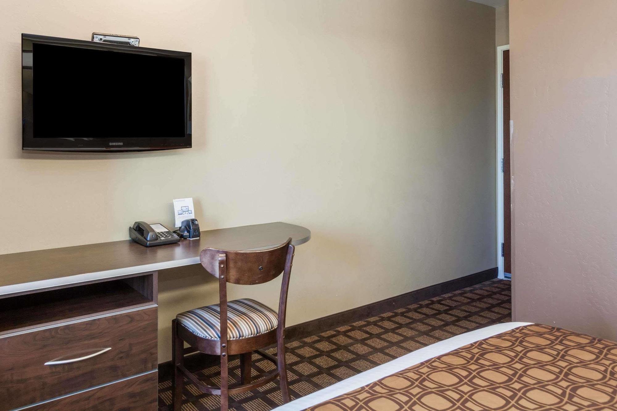 Microtel Inn & Suites By Wyndham Wheeler Ridge מראה חיצוני תמונה