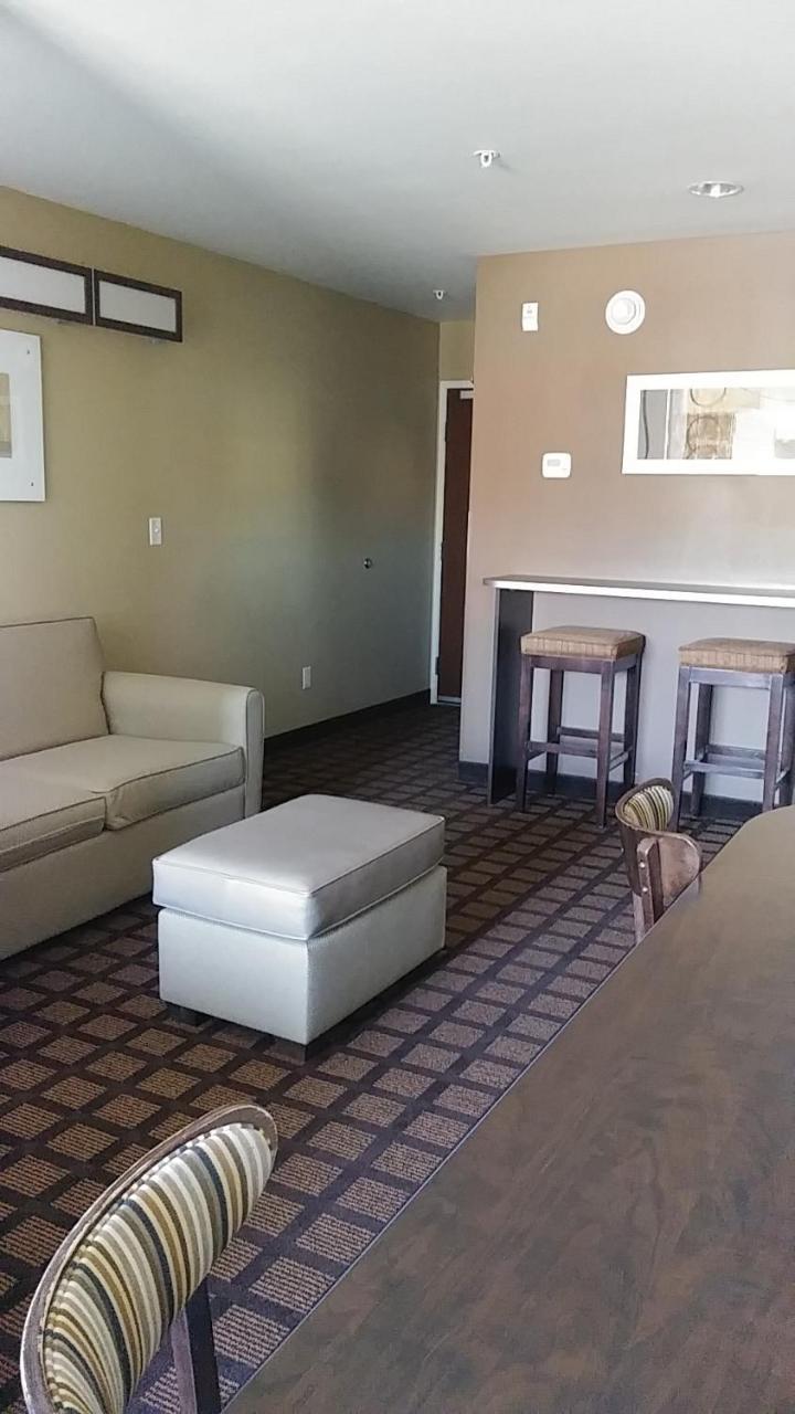 Microtel Inn & Suites By Wyndham Wheeler Ridge מראה חיצוני תמונה